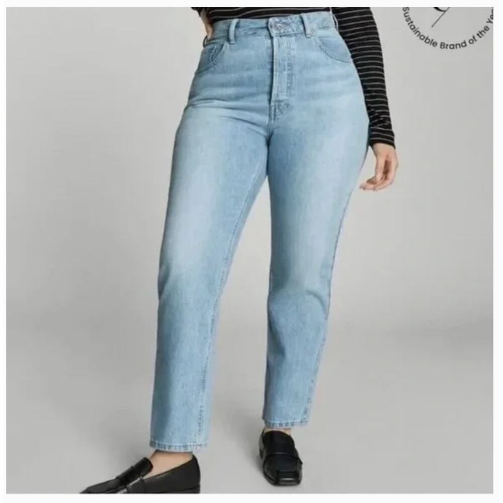 Everlane Curvy 90s Cheeky Straight Jean light wash 100% cotton size 31